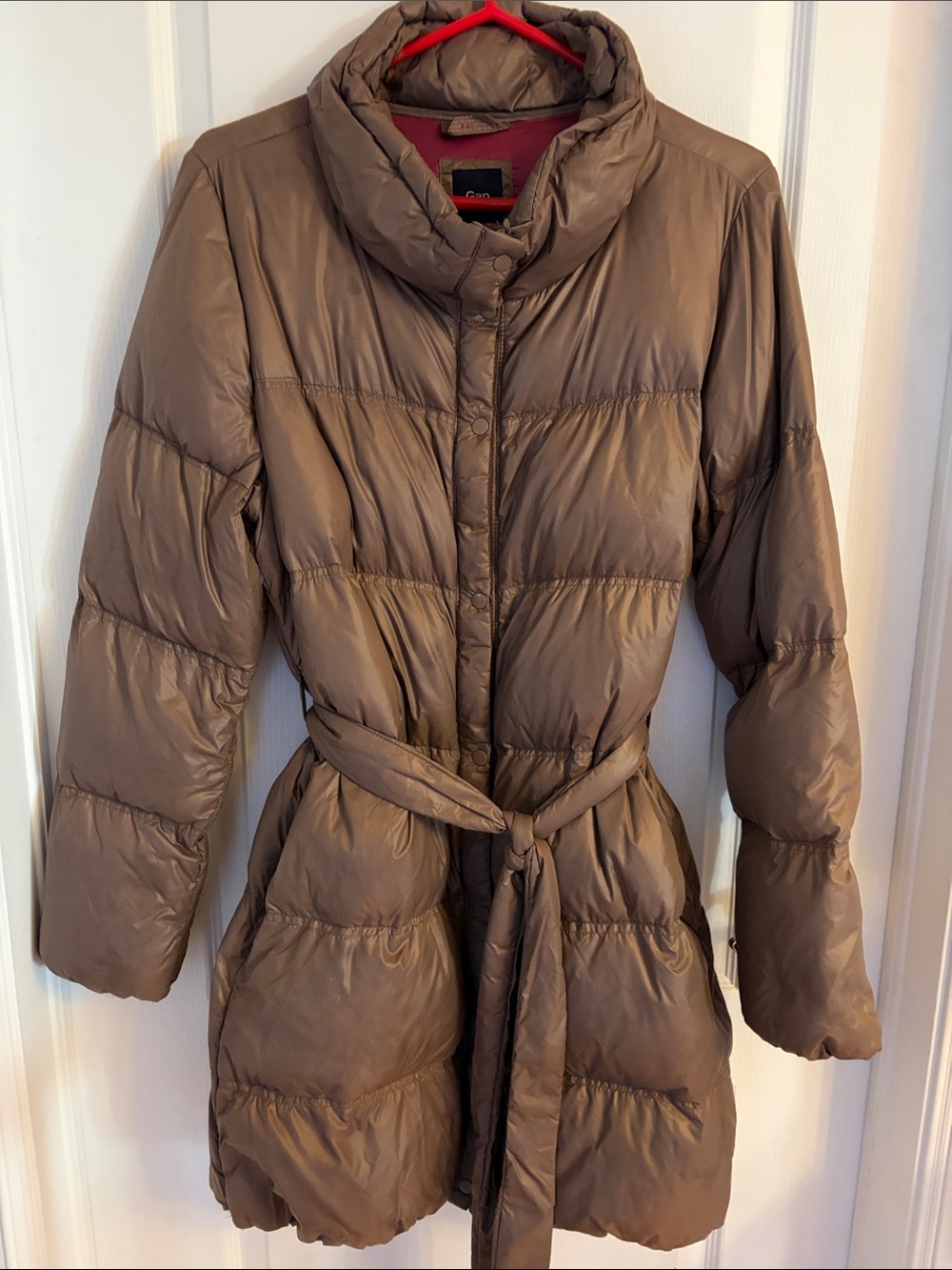 GAP Women’s Taupe-Brown Belted Puffer Coat